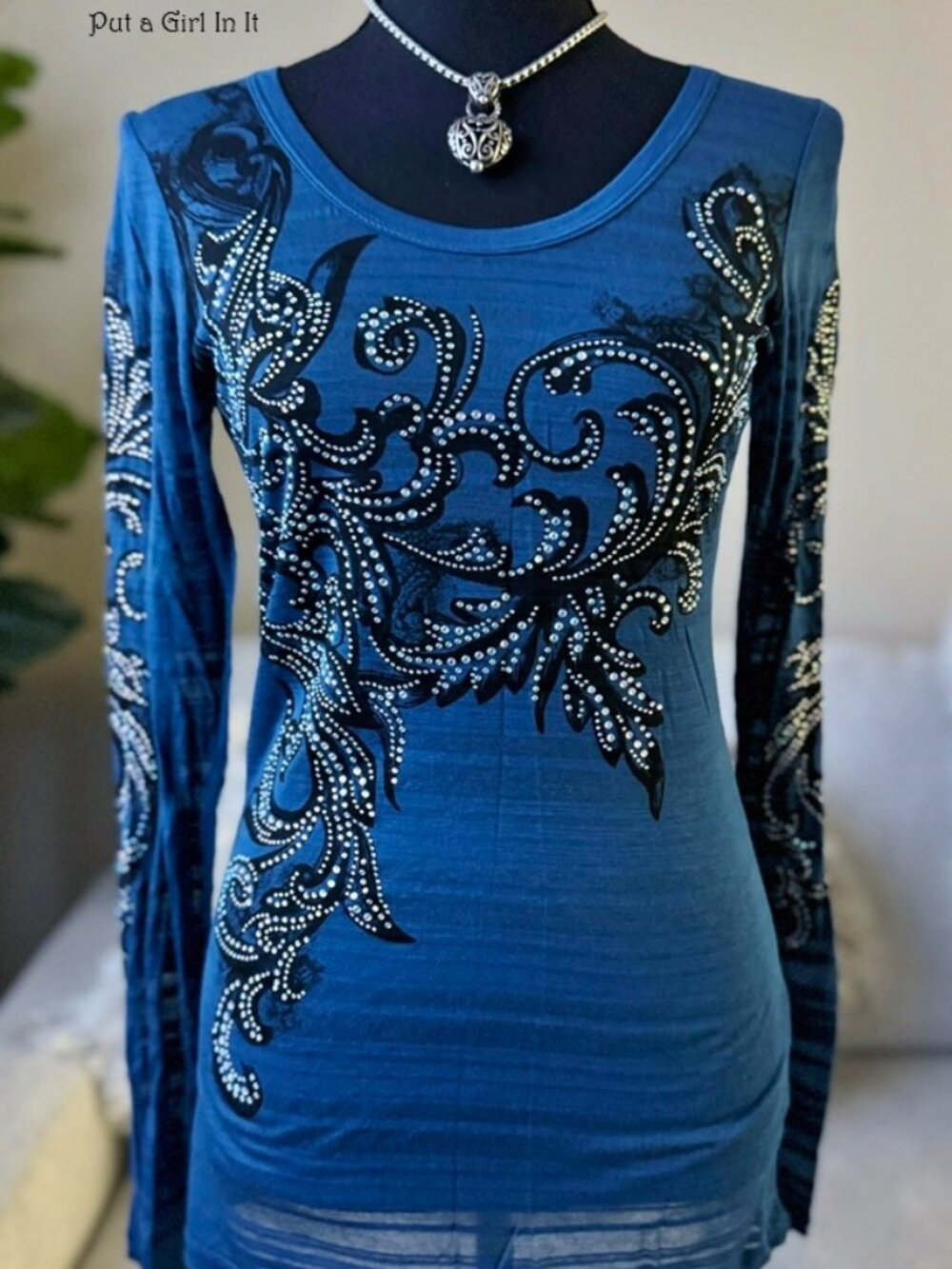 Vocal Apparel women's blue embellished crystal burnout floral shirt size s small